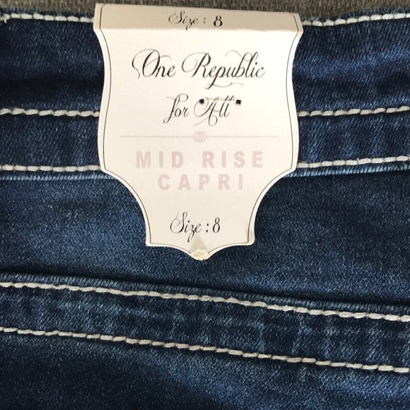 Blue Mid Rise Capris - Picture 6 of 9